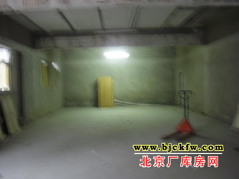 朝阳区东坝厂库房优惠出租 3