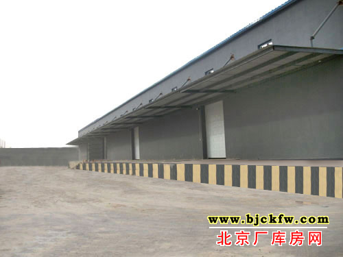 南五环芦城工业园区新建高台库出租 3