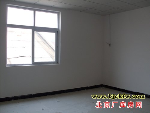 通州宋庄独院厂库房出租 3