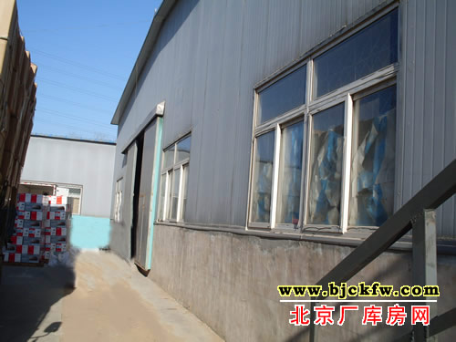 南五环边狼垡出口厂库房出租 4
