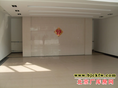 魏善庄1000平米厂库房出租 3