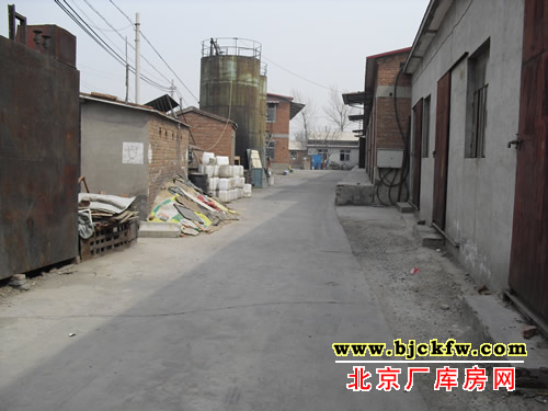 顺义南法信厂库房出租 1