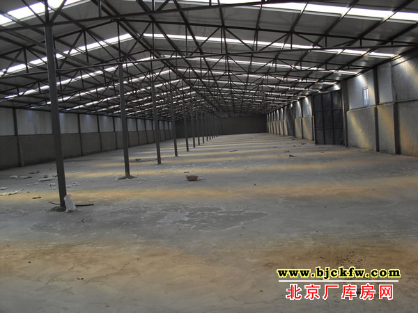通顺路旁厂库房出租 3