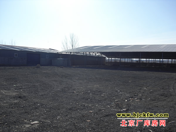 通顺路旁厂库房出租 5