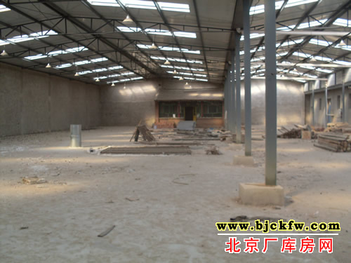 顺义俸伯独院厂库房出租 2