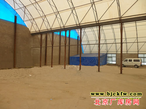朝阳区黑庄户郎辛庄厂库房出租 1