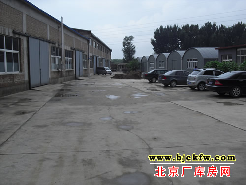 通顺路边厂库房出租 1