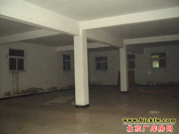 旧宫镇南小街厂库房出租 3