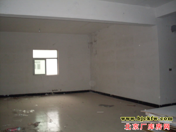 旧宫镇南小街厂库房出租 5