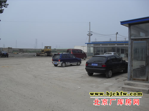 大兴区芦城厂库房出租 2