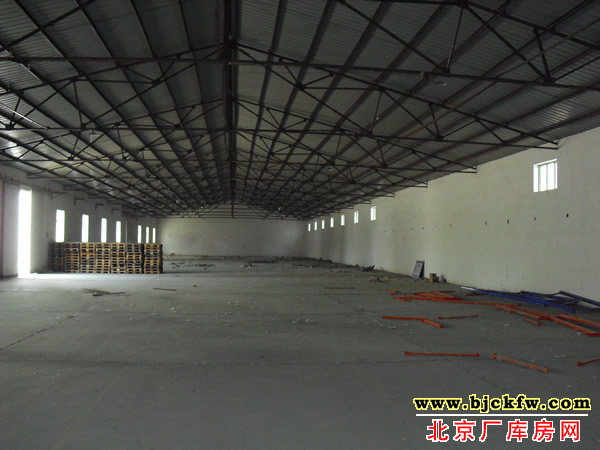 东五环厂库房出租 4