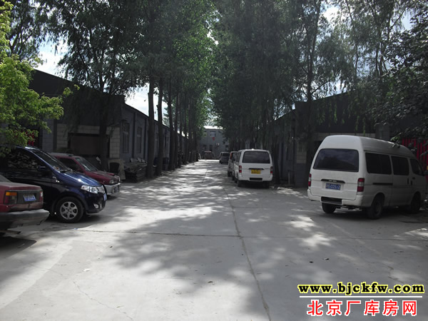 南五环大兴团河工业内厂库房出租 2