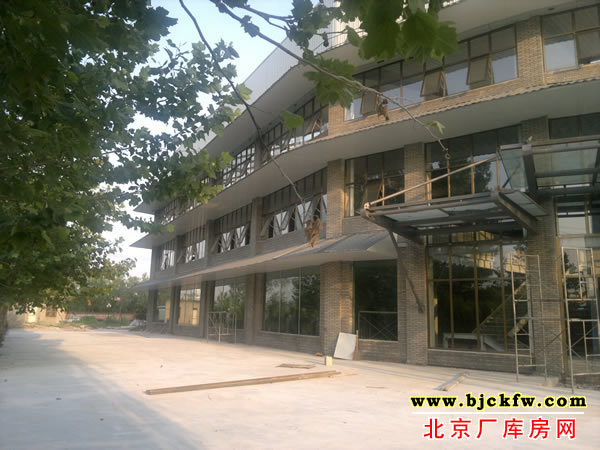 中关村北部新区厂房招租(可办照) 2