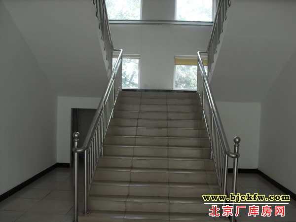 大兴黄村厂库房出租 3