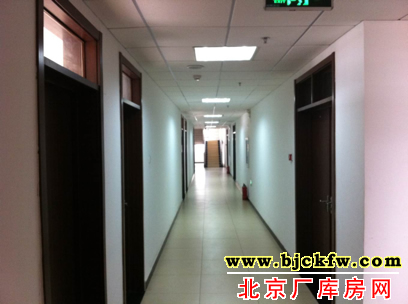 办公/生产/仓库一体化综合厂房 1