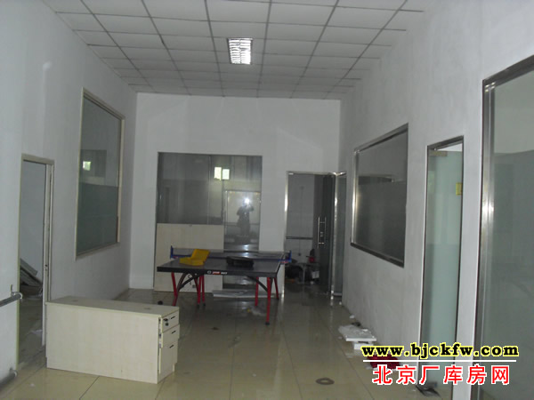 南四环肖村桥西大厅出租 2