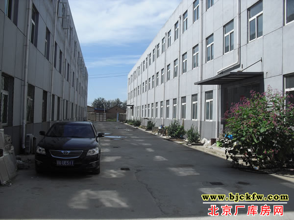 大兴瀛海工业区厂库房出租 1
