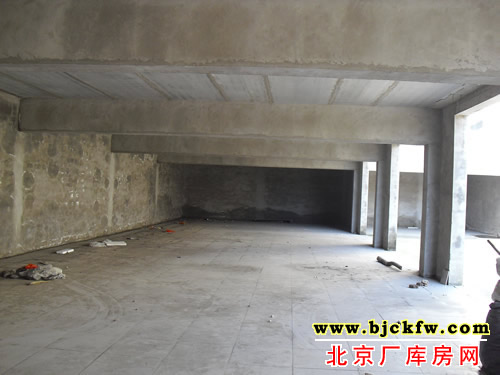 通州马驹桥商业楼厂库房出租 4