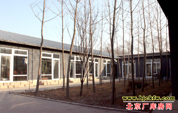 房山良乡独门独院新盖厂房、办公住宿用房出售 4