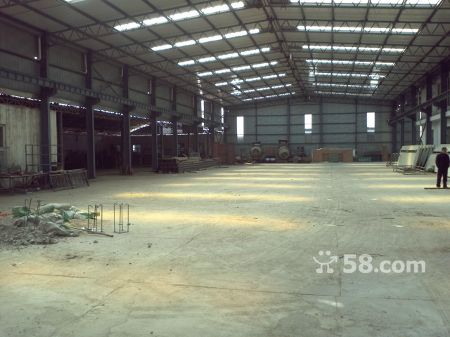 良乡首师大300米独院厂库房出租 2