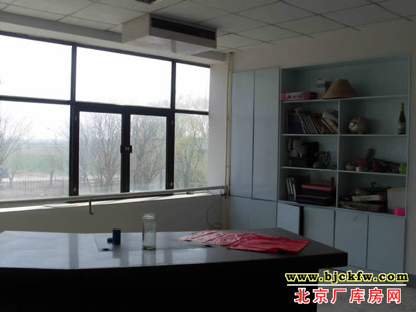 通州漷县厂库房出租 4