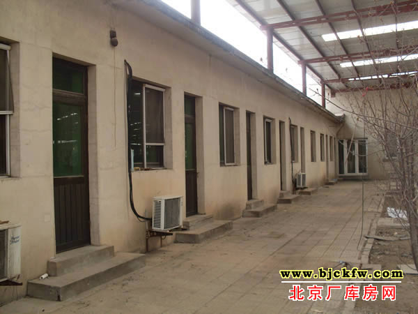 朝阳东苇路厂库房出租 2