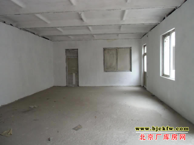 大兴黄亦路独院厂库房出租 2