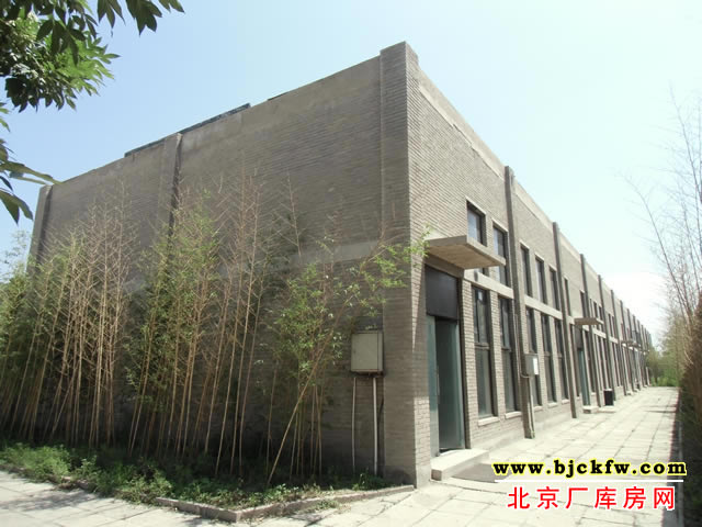 朝阳马泉营厂库房、画室出租 3