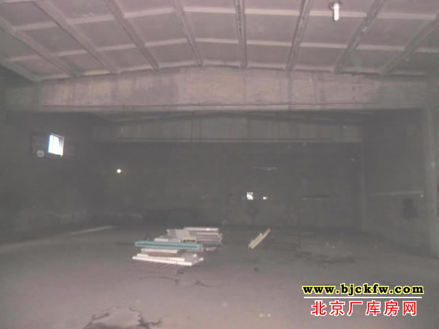 大兴西红门厂库房出租 3