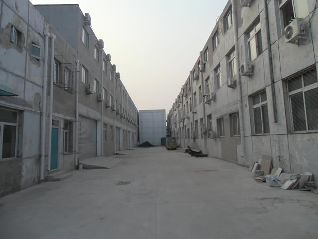 东南三环外京津塘高速边厂库房出租 3