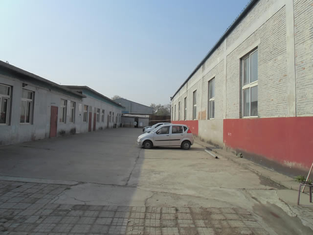 丰台南苑机场内厂库房出租 2