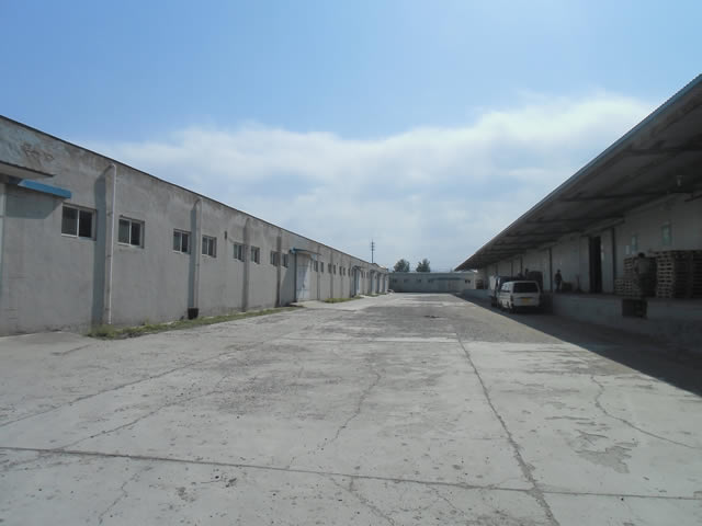北清路商城对面物流厂库房出租 3