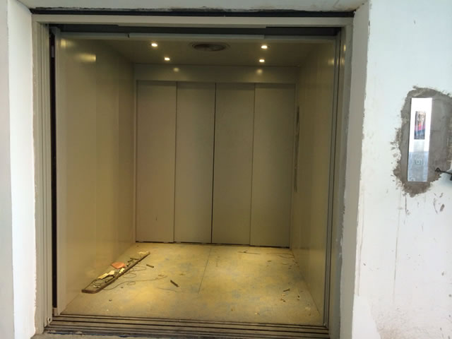 马驹桥临街厂库房整体招租(已拆) 5