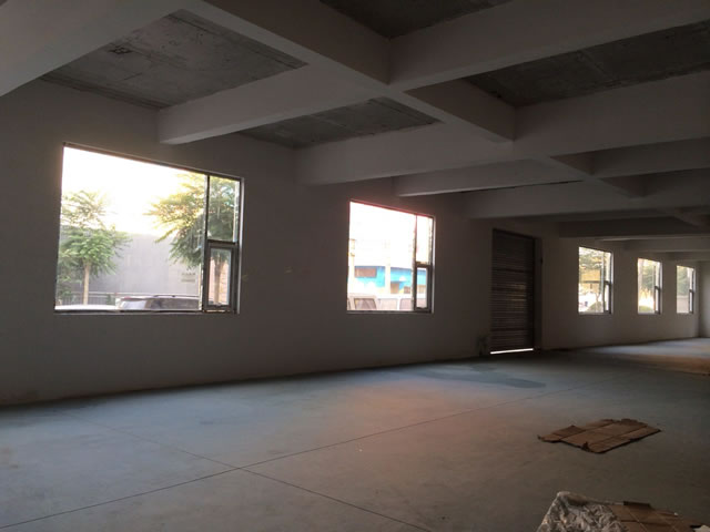 马驹桥临街厂库房整体招租(已拆) 4
