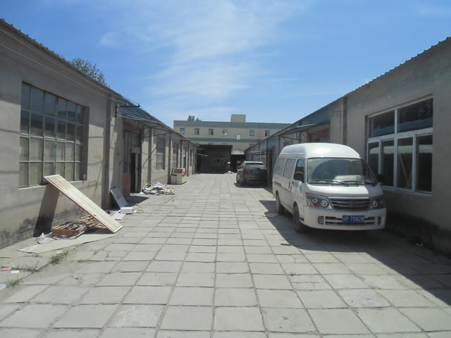 旧宫南小街厂库房出租 2