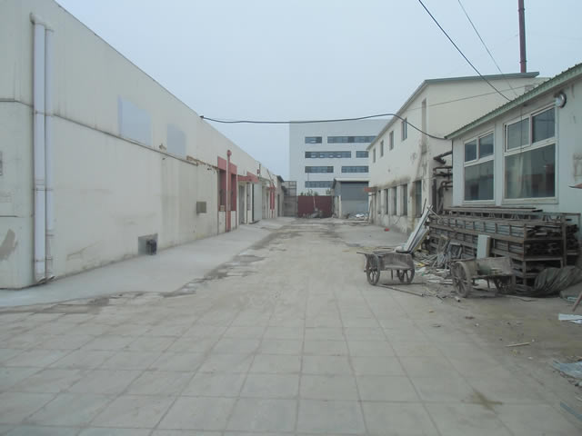 大兴区芦求路建筑大学旁厂库房出租 4