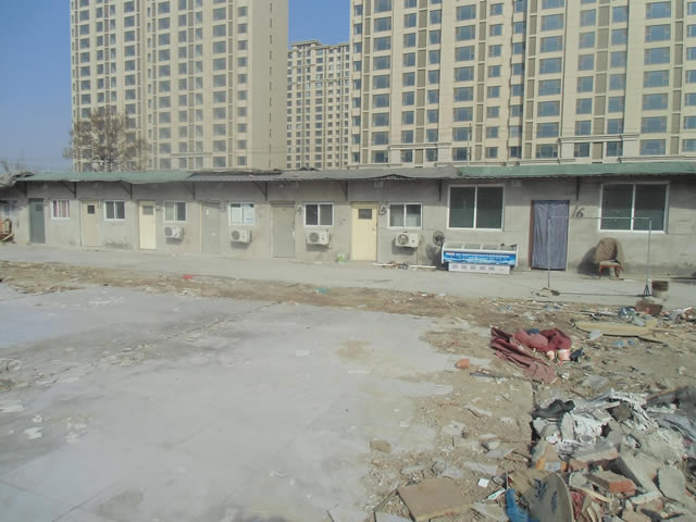 丰台区六里桥独院场地出租 2