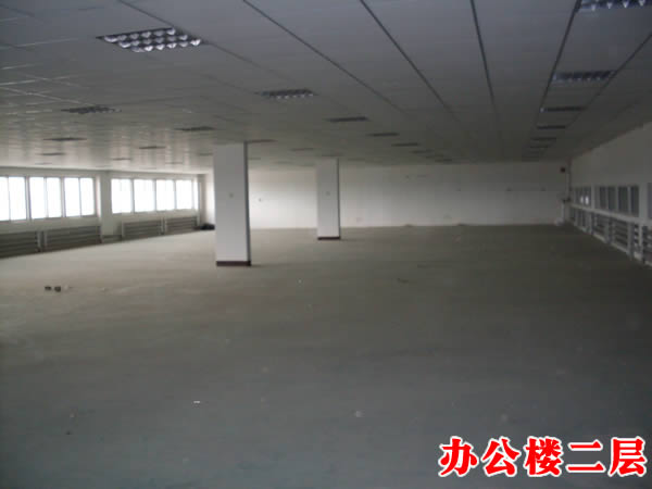 朝阳金盏机场二高速旁厂库房出租 4