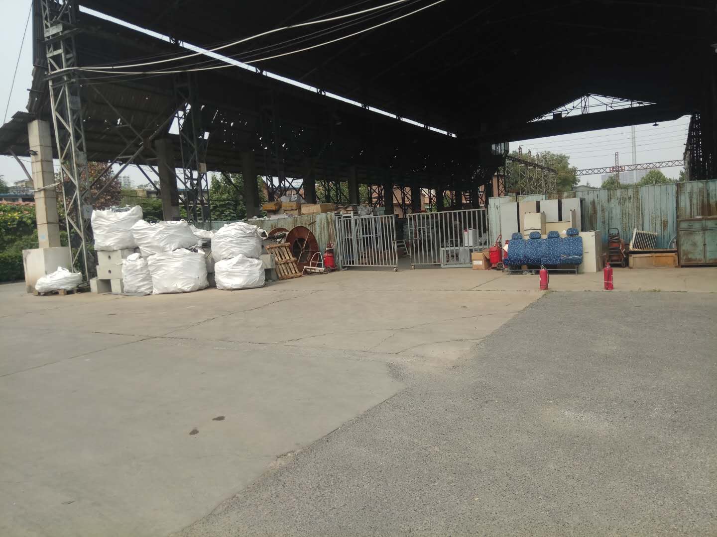 丰台东路办公库房出租 1