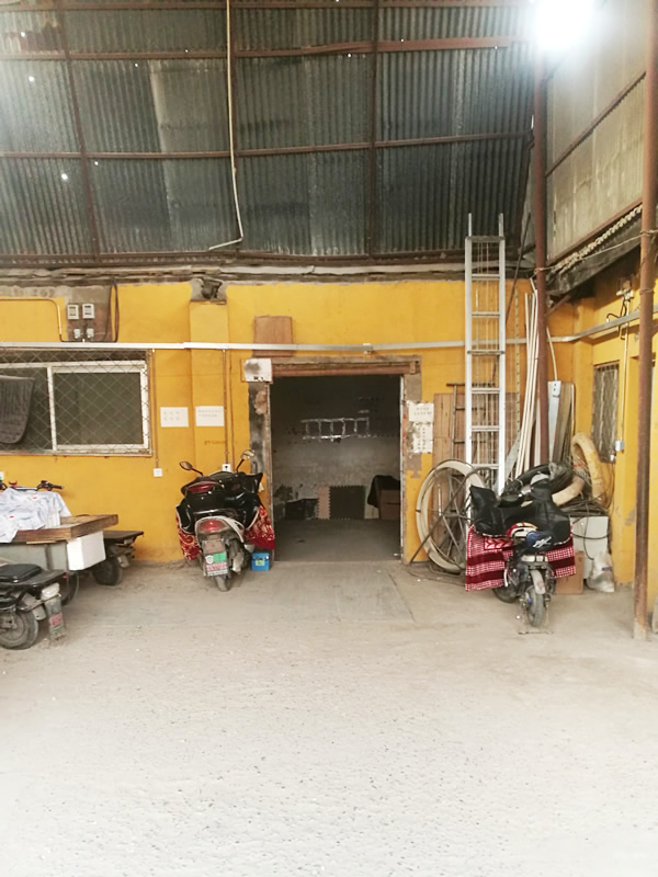 丰台南苑机场北门独院 院内库房住房出租 5