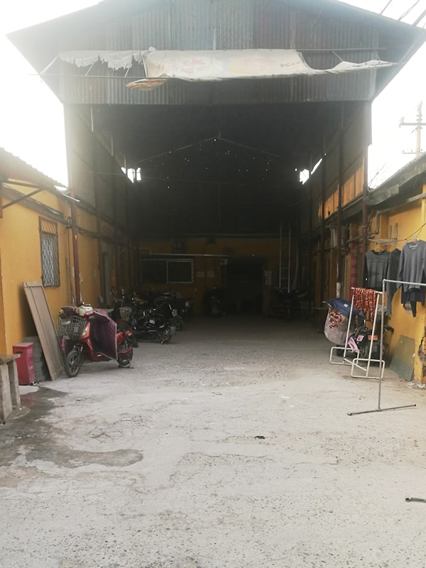 丰台南苑机场北门独院 院内库房住房出租 2