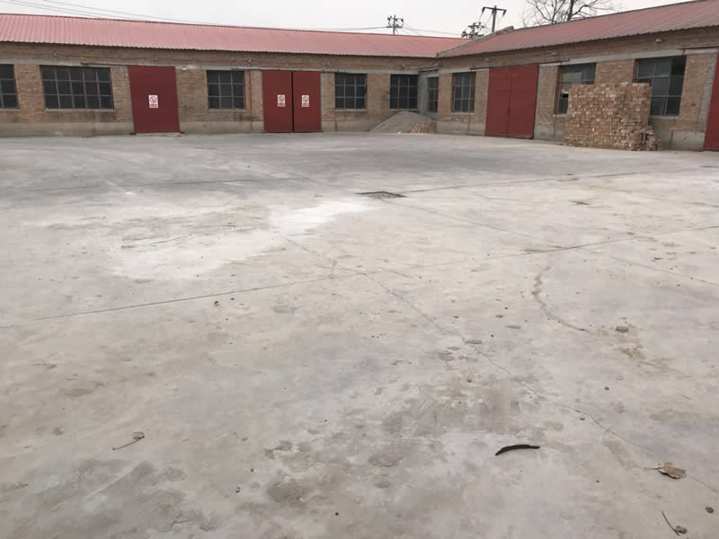 马驹桥大杜社1500平米库房出租 1